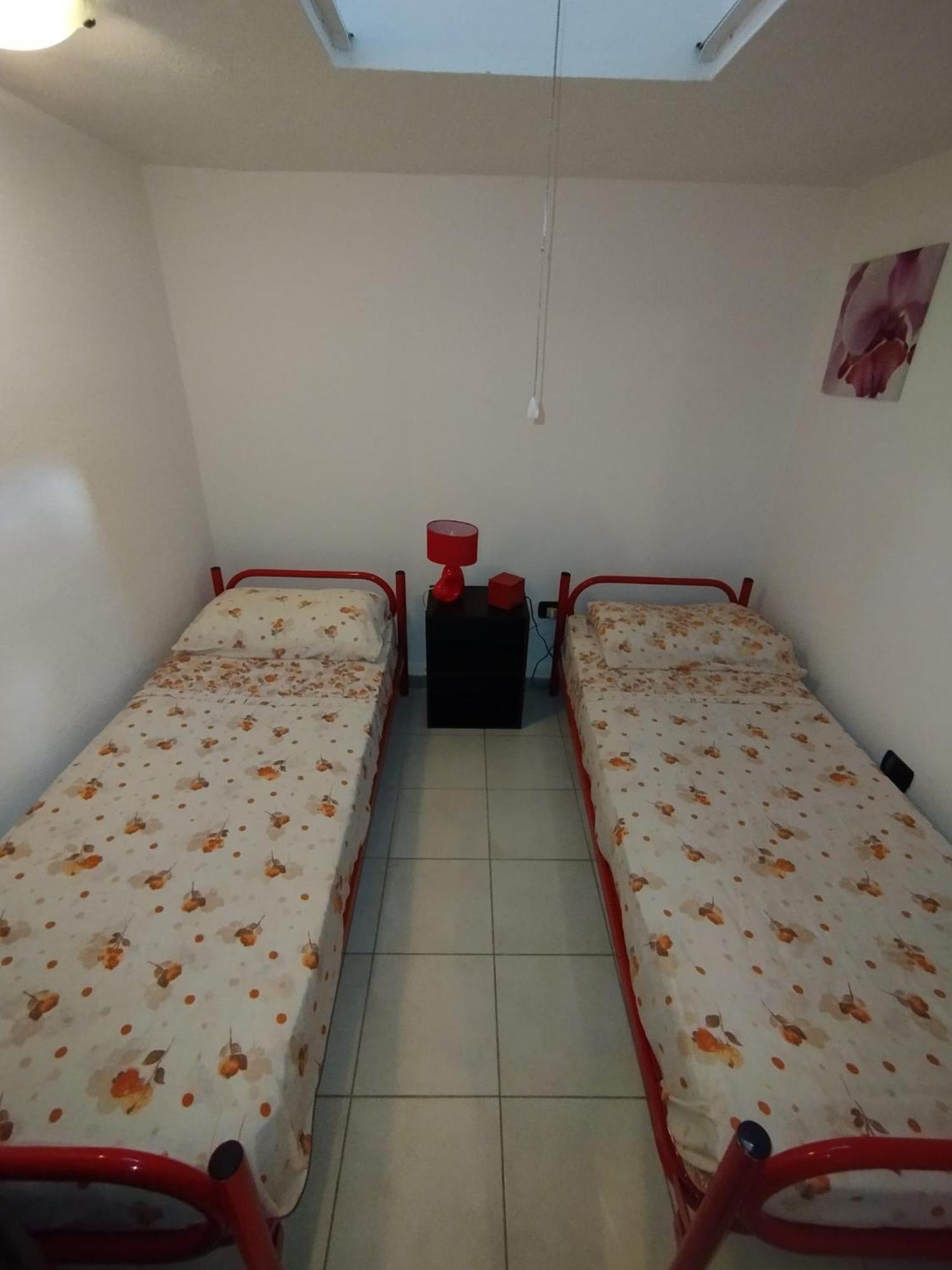Casa Vacanze Cettina Home 3 Mt 50 Dal Mare Terra Mala Extérieur photo